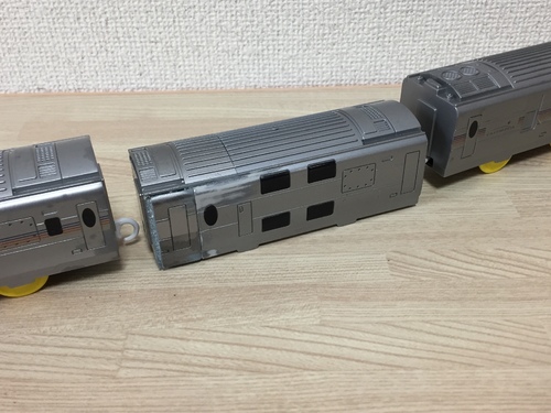 プラレールの寝台特急カシオペアのe26系客車を改造してみよう プラレールの寝台特急カシオペアのe26系客車を改造してみよう