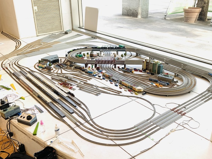 Nゲージ ジオラマ 「貨物駅と立体交差の鉄橋」 ジオコレ 鉄道模型