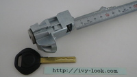 BMW X6　HU92　左ドアキーシリンダーＮｏ．５１ 社外品
