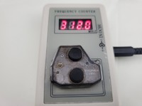 【中古品ボタン スレ、汚れ有り】ダイハツ　縦丸2ボタン　ボタン黒色　トランスミッター 312Mhz　
