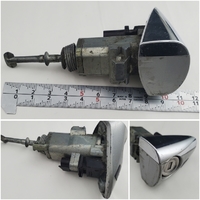 中古品  ベンツ C180純正   HU64  左ドアキーシリンダー  鍵無し