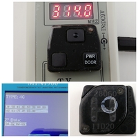 【中古品 】刻印28060-11D20トヨタ アルファード  パワードア表示  四角3ボタン　　トランスミッター 314Mhz