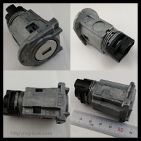 【中古品鍵無し】アウディ 純正　 HU162T（10）右サイドカット 運転席ドアシリンダー 