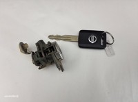 【中古品】ニッサン  E11ノート 右ドアシリンダー      