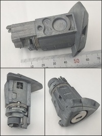 【新品　鍵無し】アウディ 純正　 HU162T（10）右サイドカット 運転席ドアシリンダー 